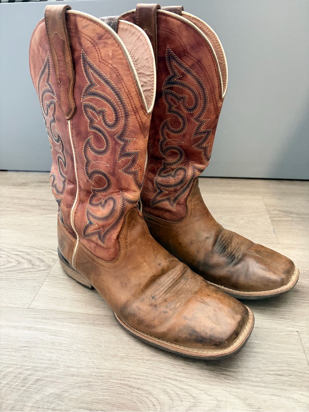 Ariat Brown Leather Men’s Boots size 10